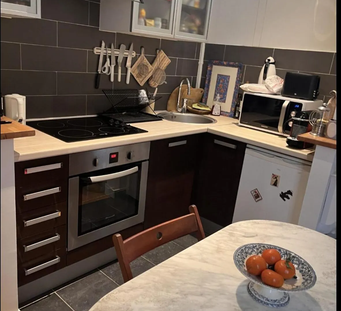 Bright Apartment On Rue Ballu Paris